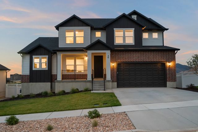 36 W Limber Pine Dr, Mapleton