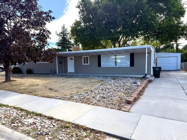 468 Pioneer Ave, Tooele