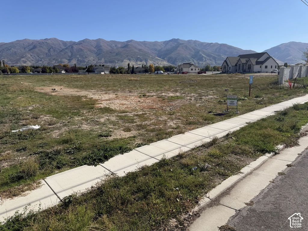 353 S Angel St 15, Kaysville