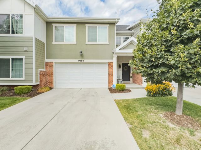 9256 S Ashbourne Dr, Sandy