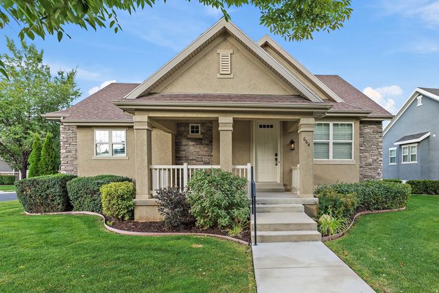 664 S Silver Leaf Dr, Mapleton