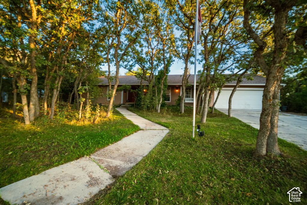 2580 E Country Oaks Dr 202, Layton