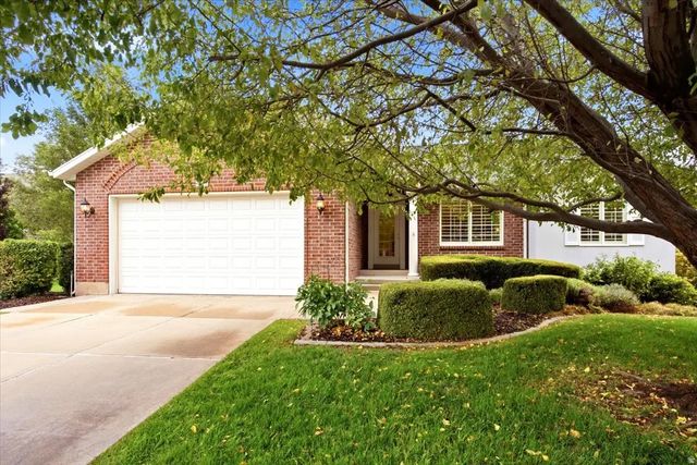 555 E 2400 N, North Ogden