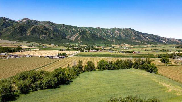 3400 4800 W, Wellsville