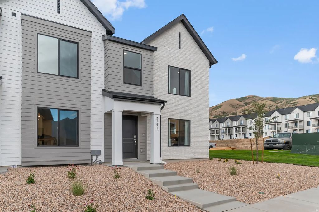 4292 N Gairloch Ln 1445, Lehi