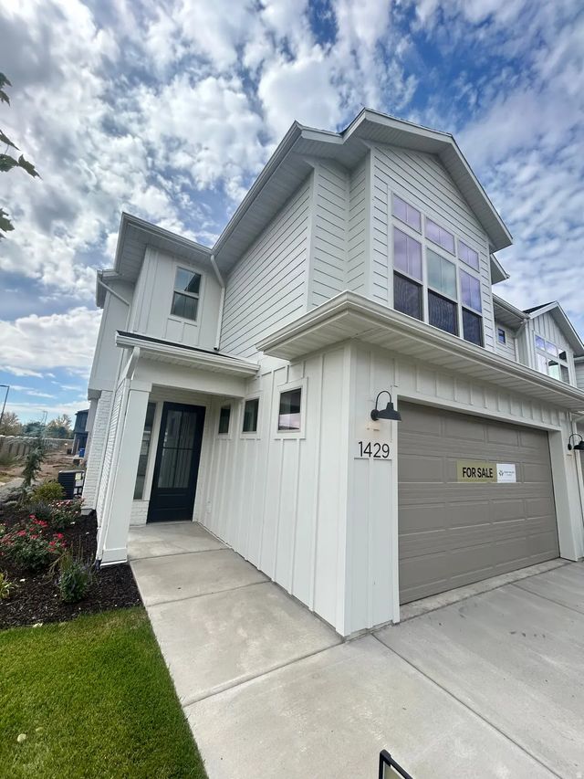 1429 W Pleasant View Dr 40, Kaysville