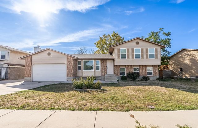 3816 S Pheasant Glen Dr W, West Valley City