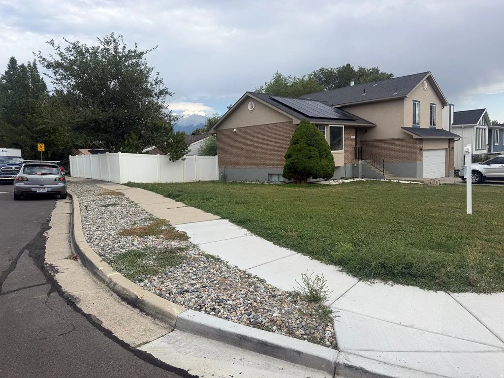 6727 S 1645 W, West Jordan