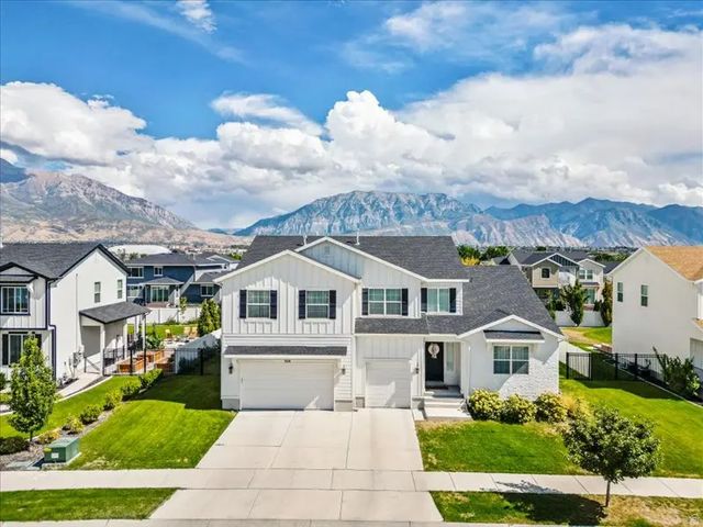 308 N 70 W, Vineyard