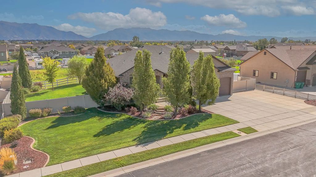 4710 S 5050 W, West Haven