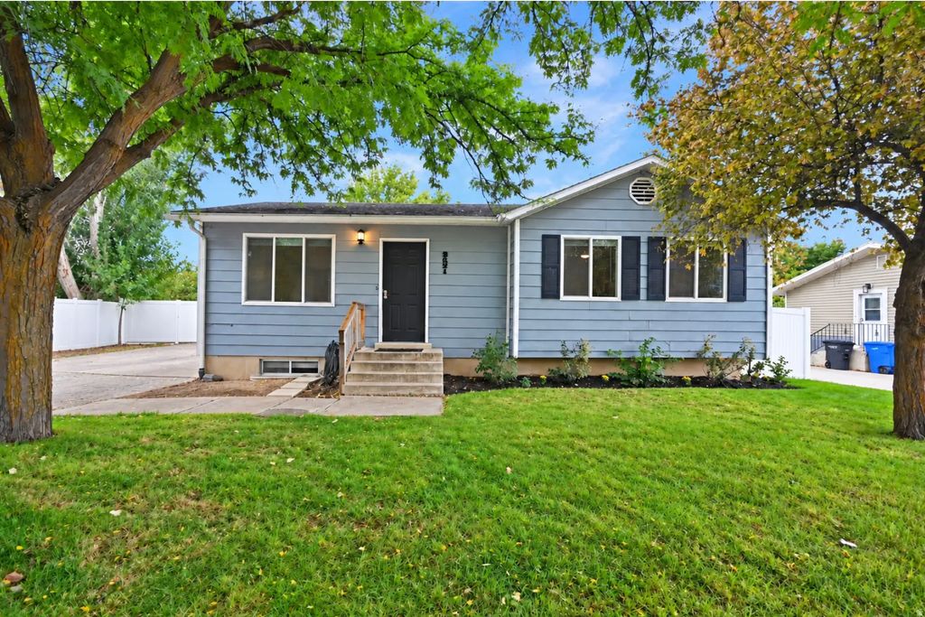 2521 N 400 E, North Logan