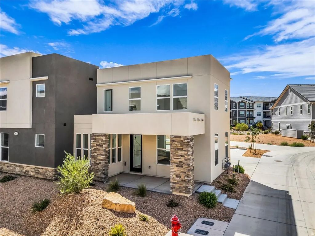 523 W Olive Ln, St. George