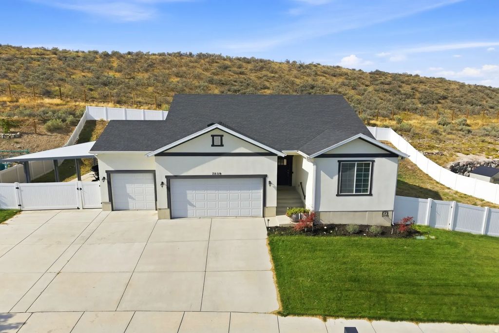 7559 N Riva Ridge Rd, Eagle Mountain