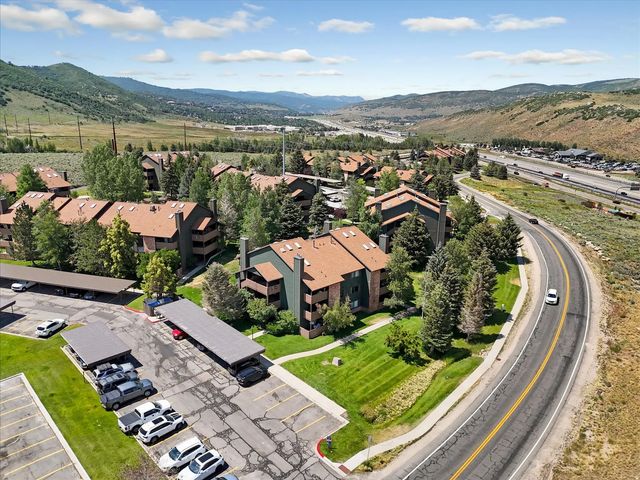6821 N 2200 W 11j, Park City