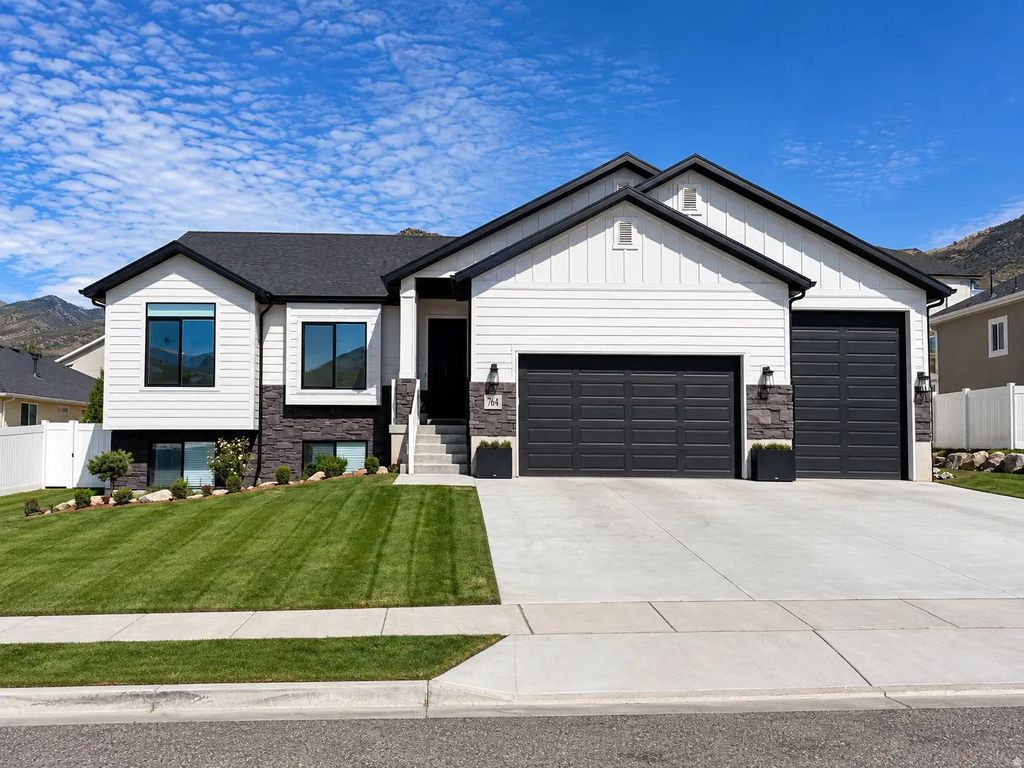 764 N Sunset Dr, Morgan