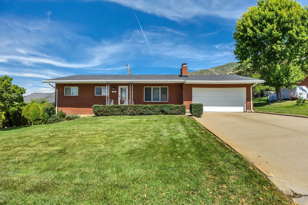 539 E 250 N, Centerville