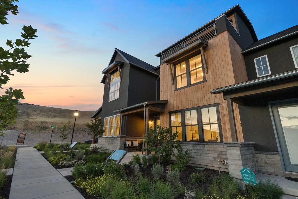 6951 W Gravel Cross Way S 316, West Jordan