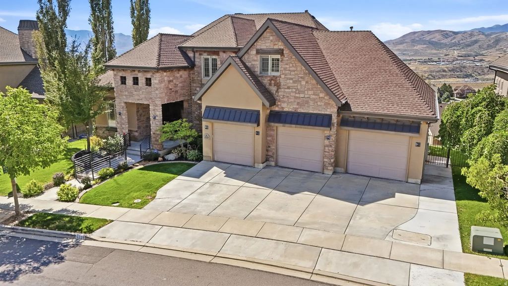 5119 N Ravencrest Ln, Lehi