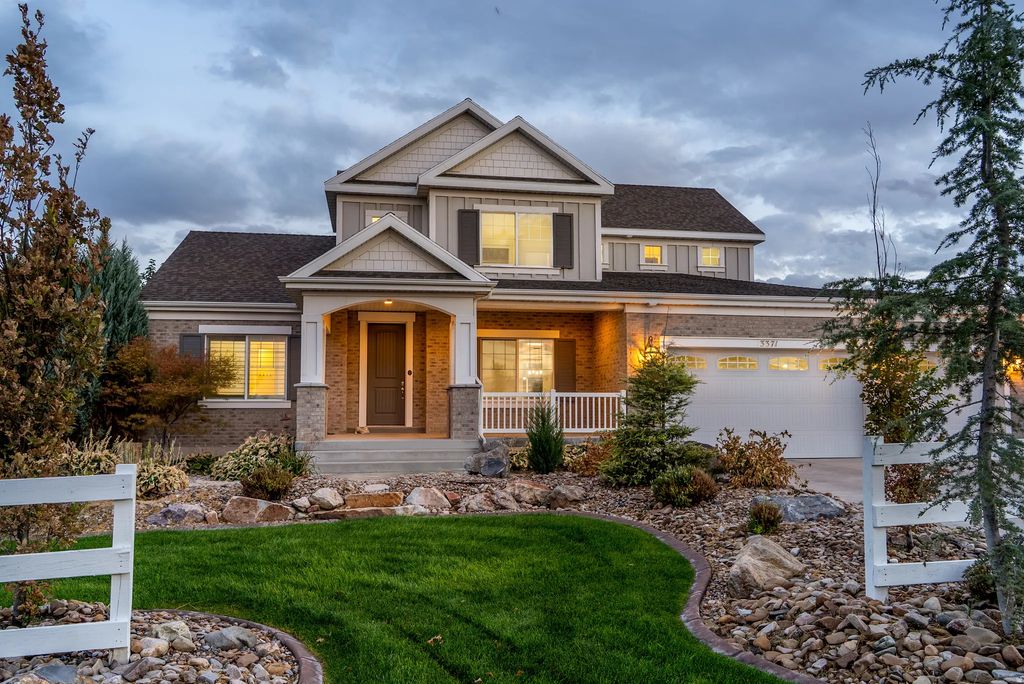 3371 W Oxfordshire Dr, Bluffdale