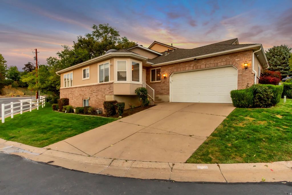 979 Brook Haven Dr, Kaysville