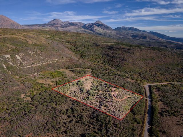 7273 S Loop Rd, Moab