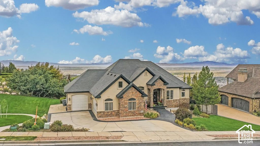664 E Eagle Dr, North Salt Lake