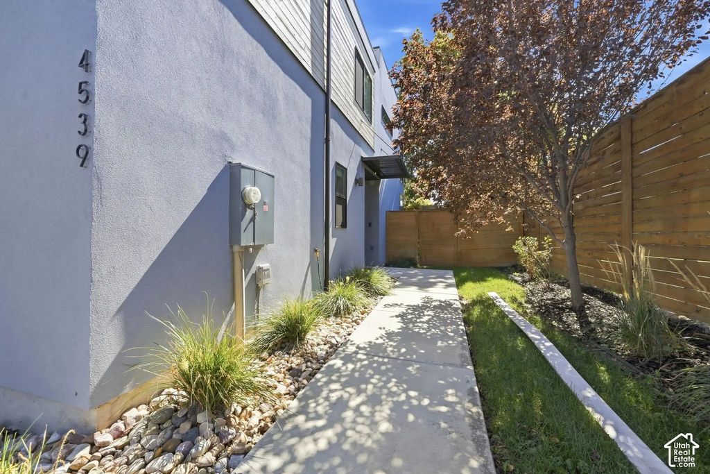 4539 S Bleecker Pl, Millcreek