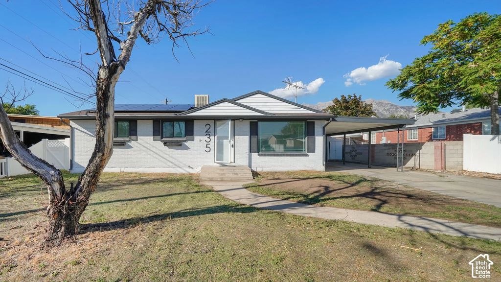 235 E 300 N, Orem