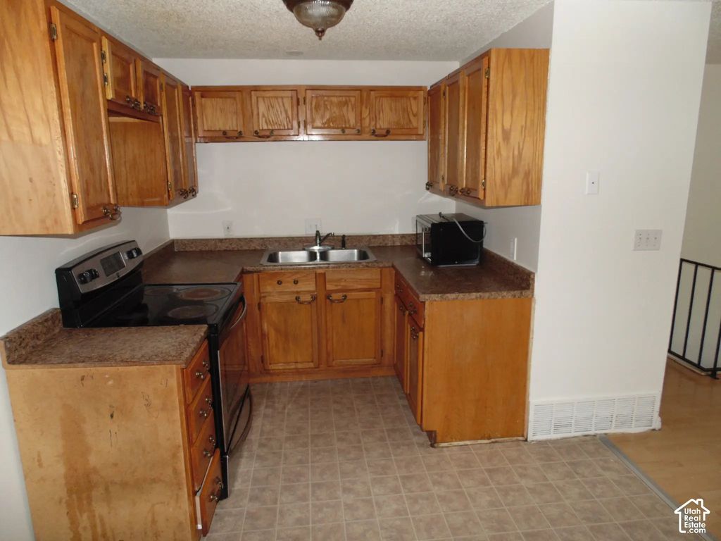3077 W Lehman Ave, West Valley City