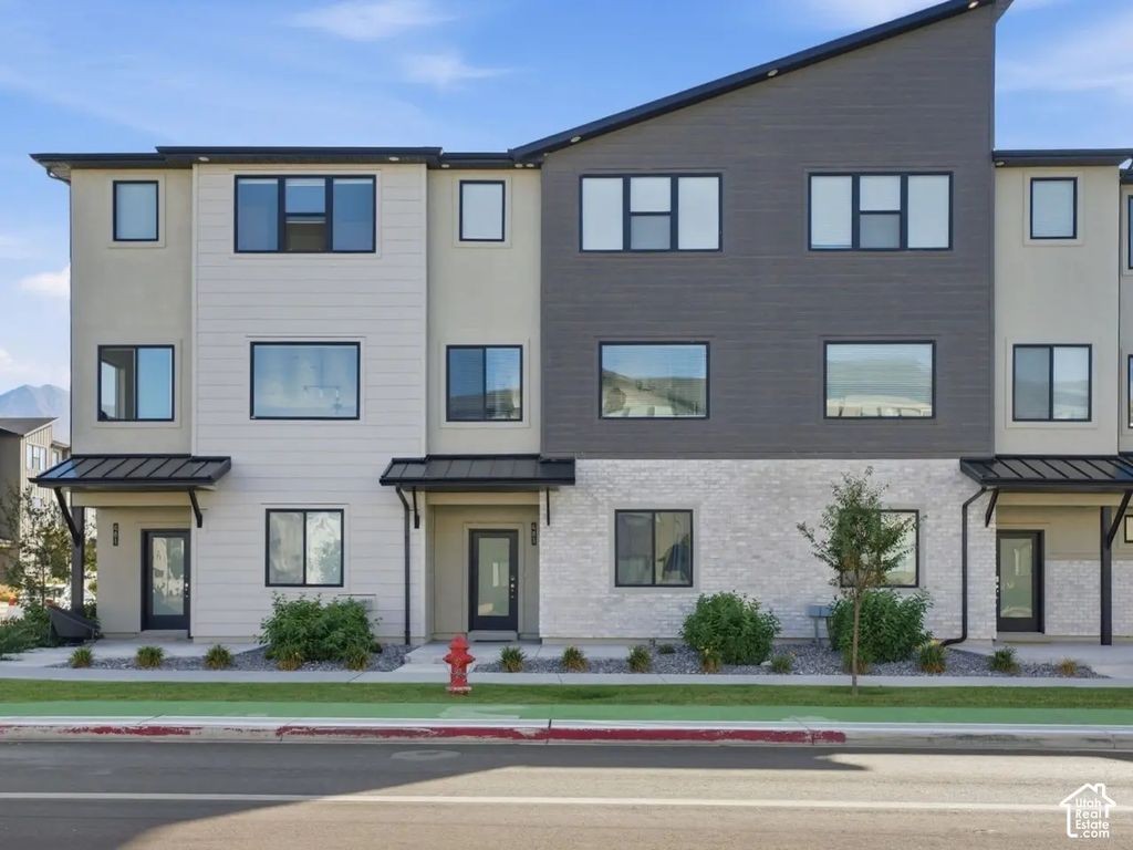 483 S 900 W, American Fork