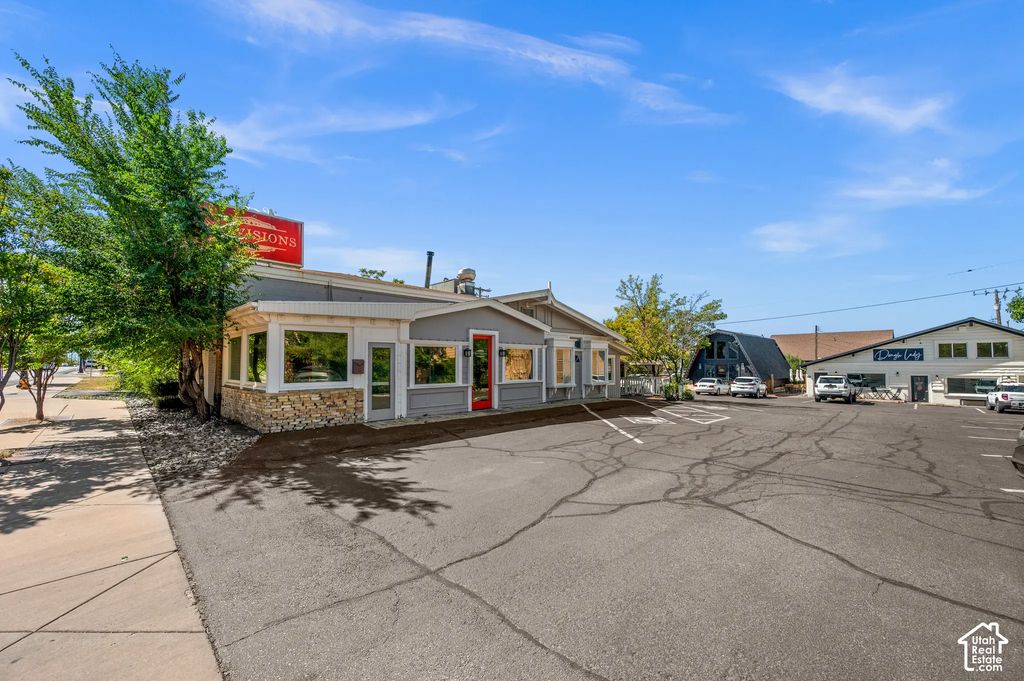 3364 S 2300 E, Millcreek