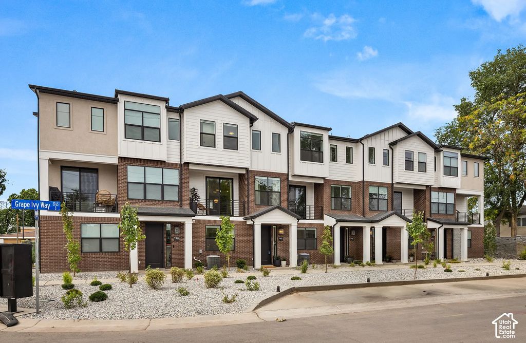 3783 S Grape Ivy Ct E 103-18, Millcreek