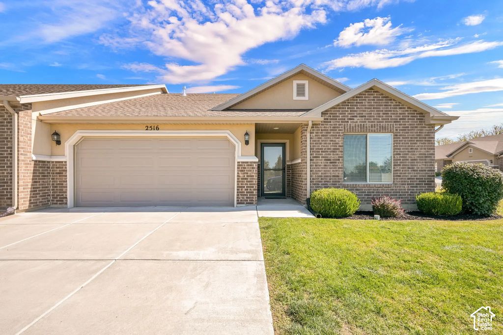 2516 S 2355 W, West Haven
