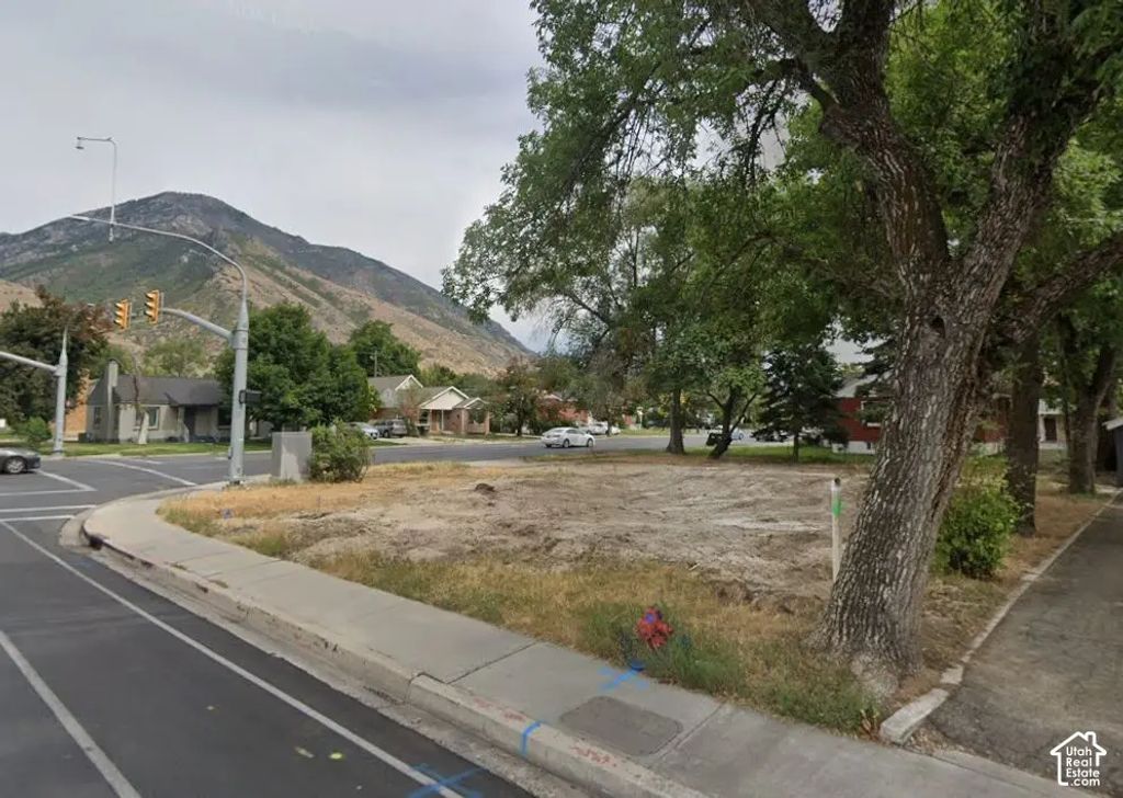 894 E 300 S, Provo