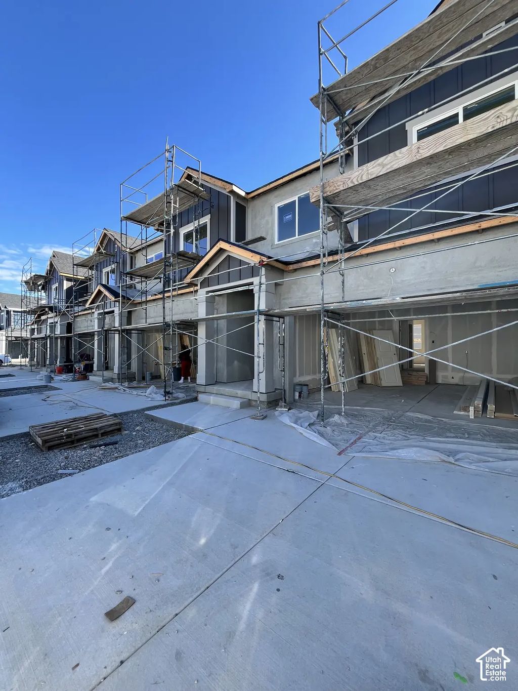 6851 S Survey Peak Ln 328, West Jordan