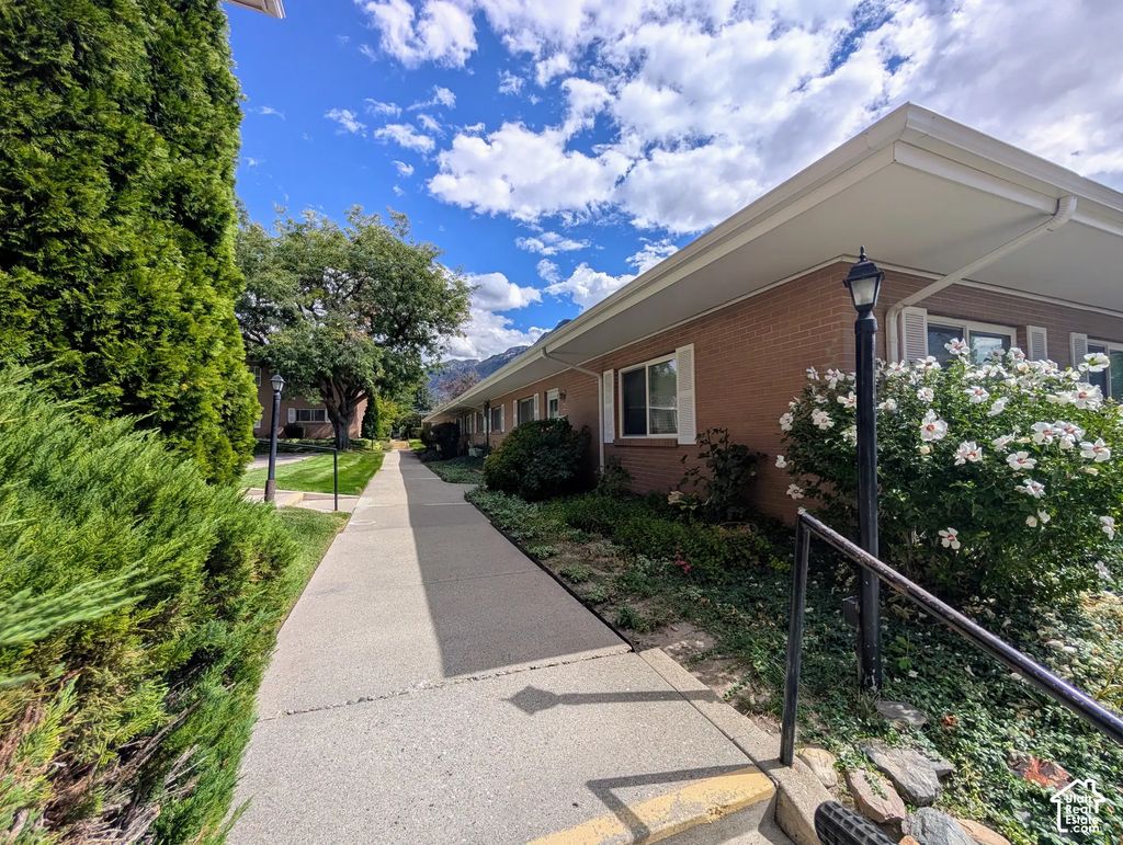 2203 E Carriage Ln S 55, Holladay
