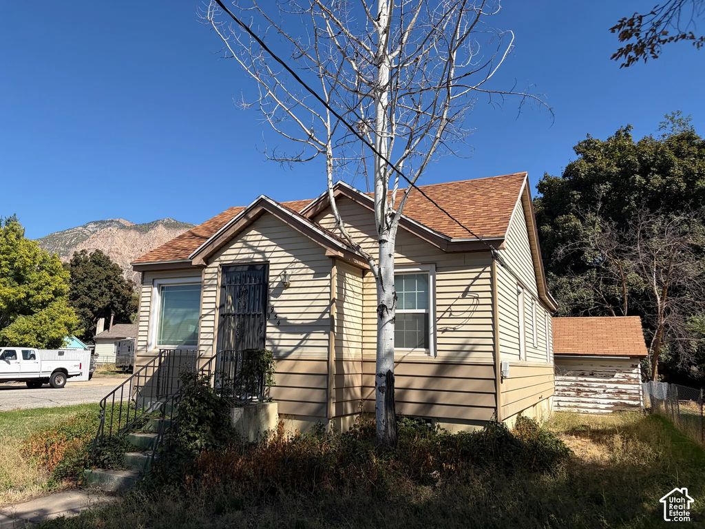 954 Liberty Ave, Ogden