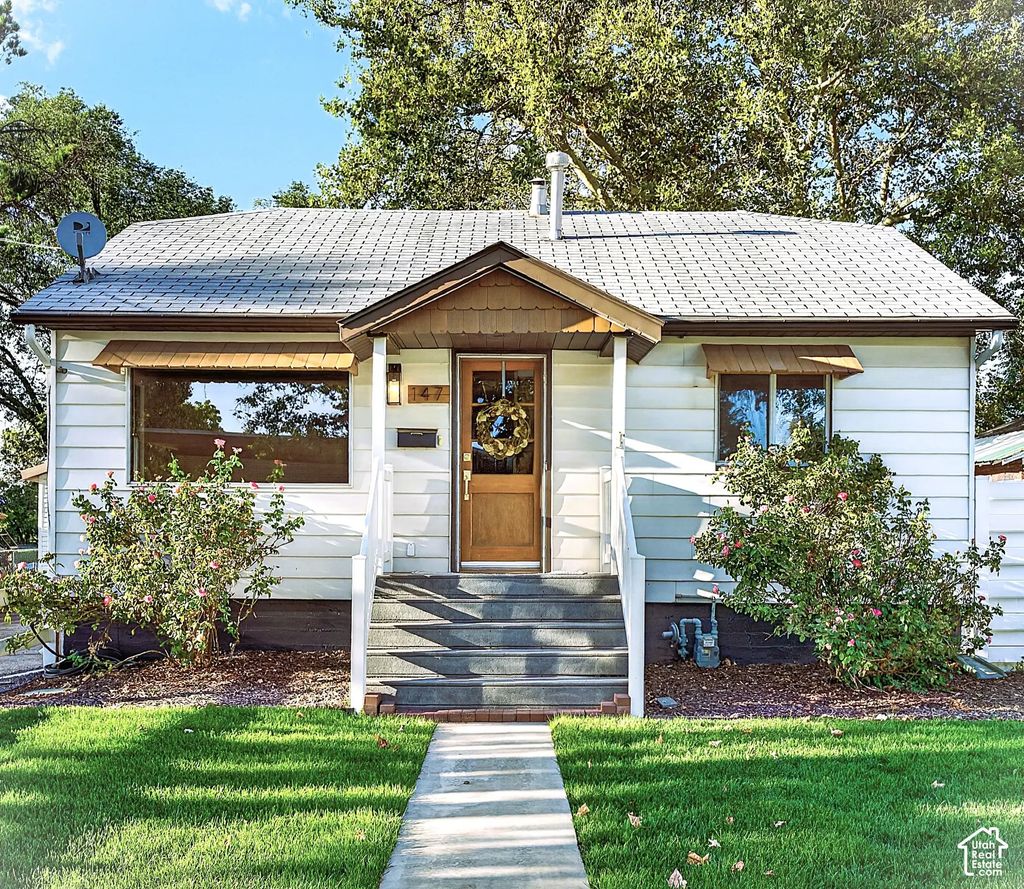 147 Center St, Clearfield