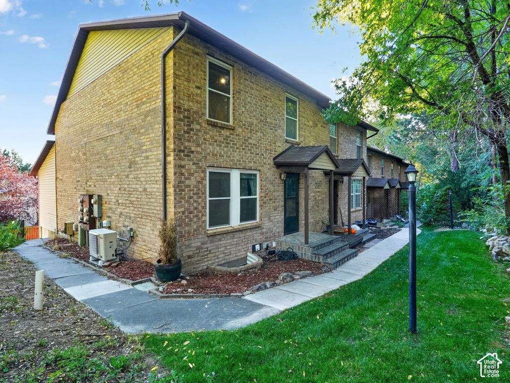 1662 E 1450 S 22e, Ogden