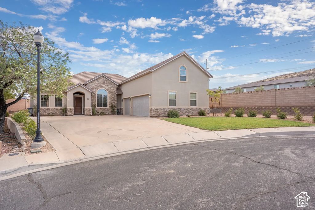 1463 E 3090 Cir S, St. George