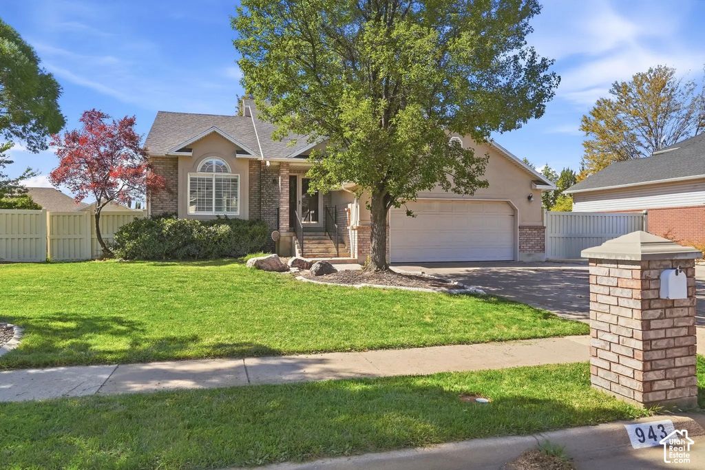 943 Meadowlark Ln, West Bountiful
