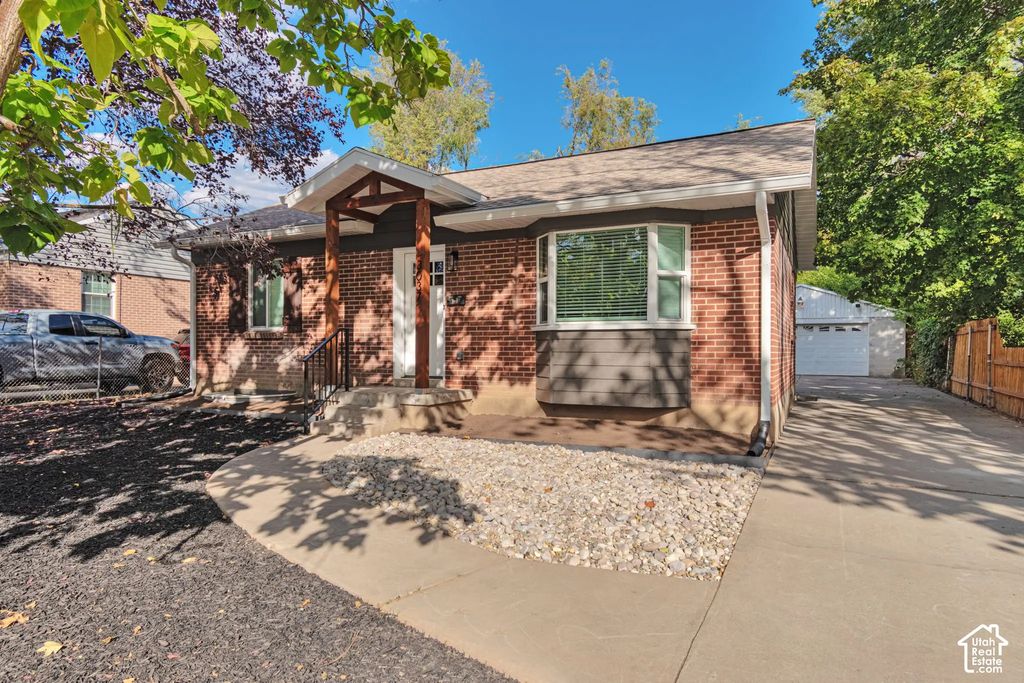 3037 S 1640 E, Millcreek