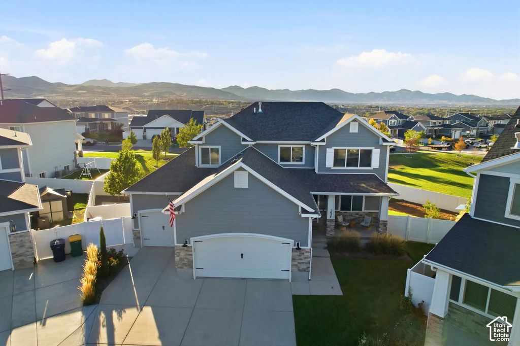 1034 W Molly Pitcher Cir, Bluffdale