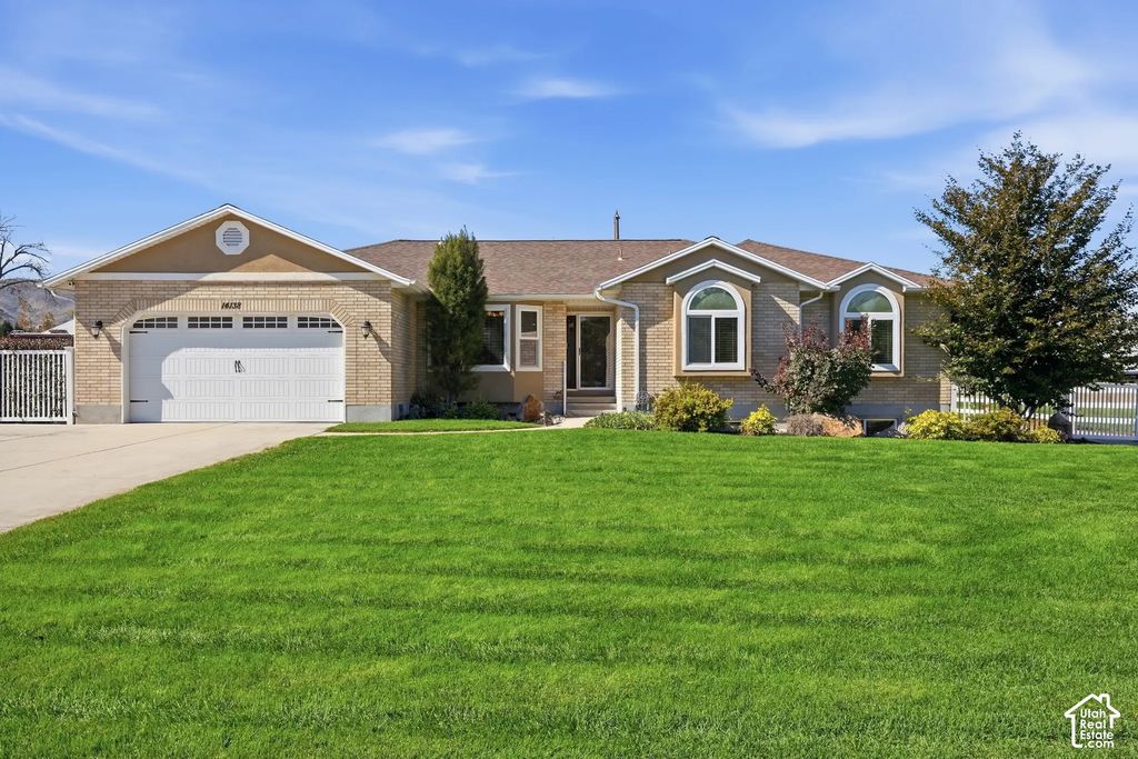 14138 S Pheasant Hollow Ln, Bluffdale