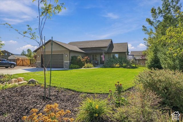 437 Scenic Rd, Francis