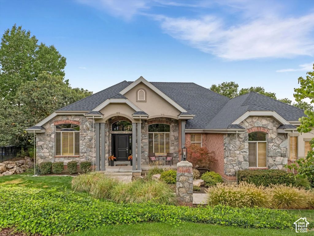2922 S Foss Cir E, Bountiful