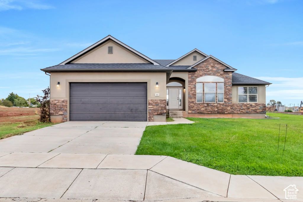 320 N 600 W, Blanding