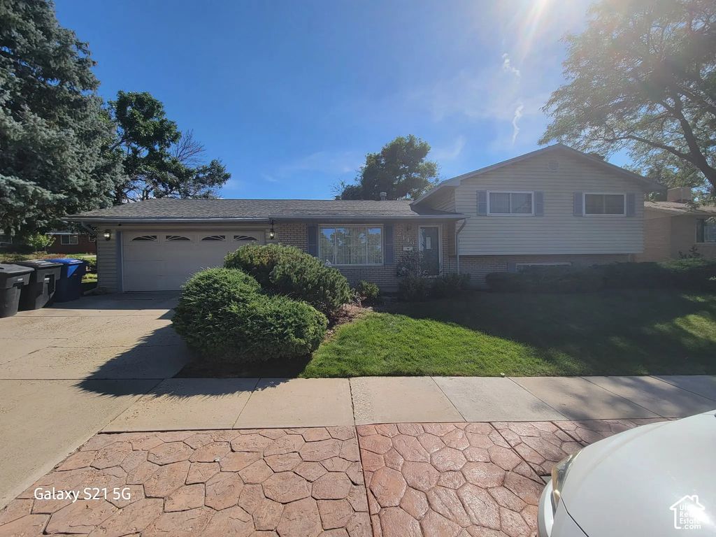 2446 E Sundown Ave S, Cottonwood Heights