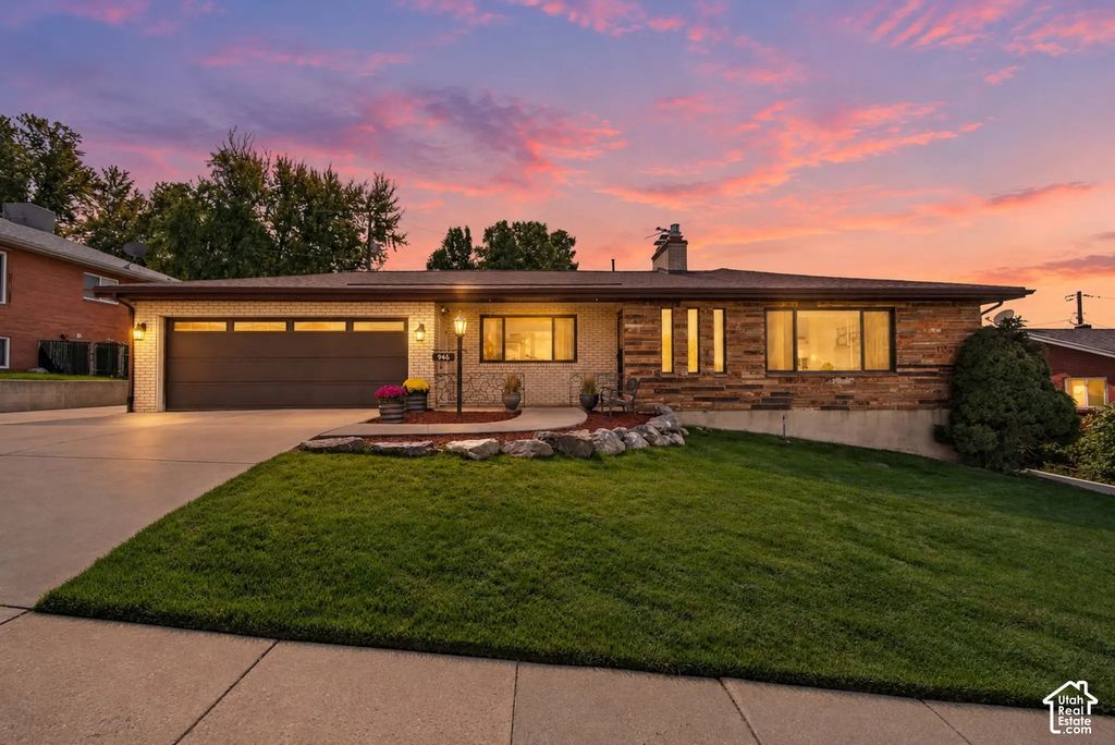 946 E Arlington Way S, Bountiful