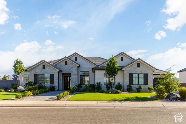 2764 E Moorland Dr, St. George